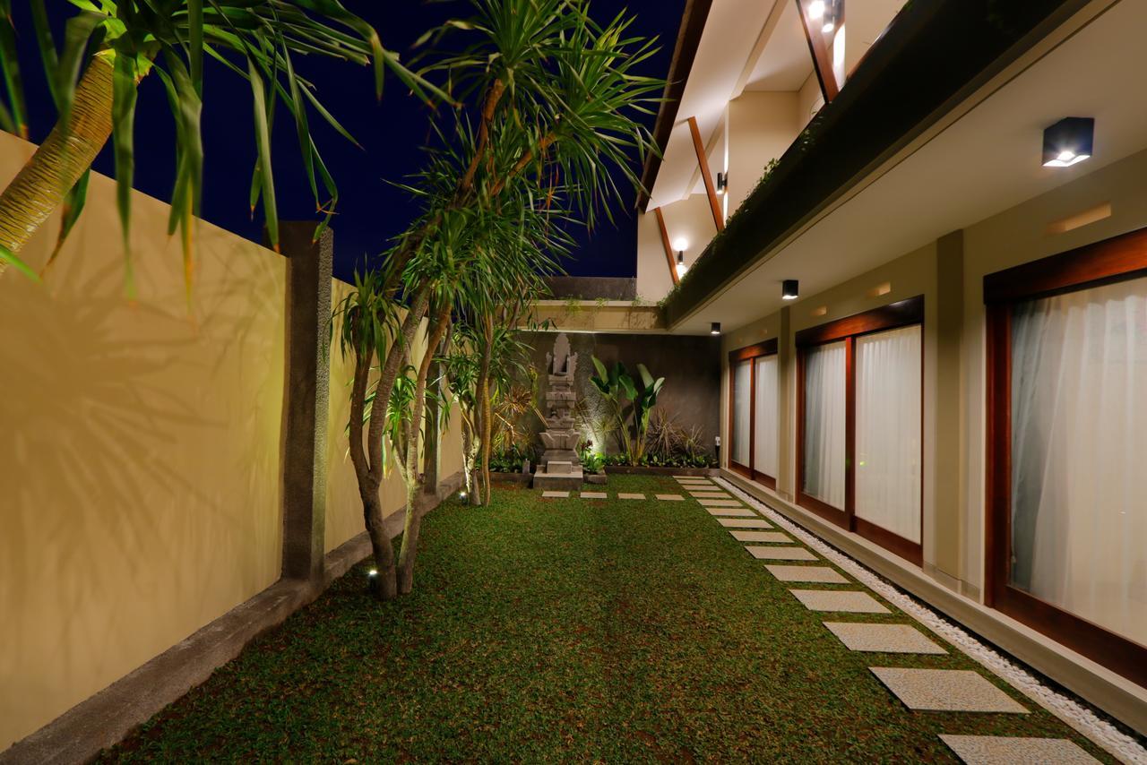 Iconic Bali Living Bed & Breakfast Denpasar  Exterior photo