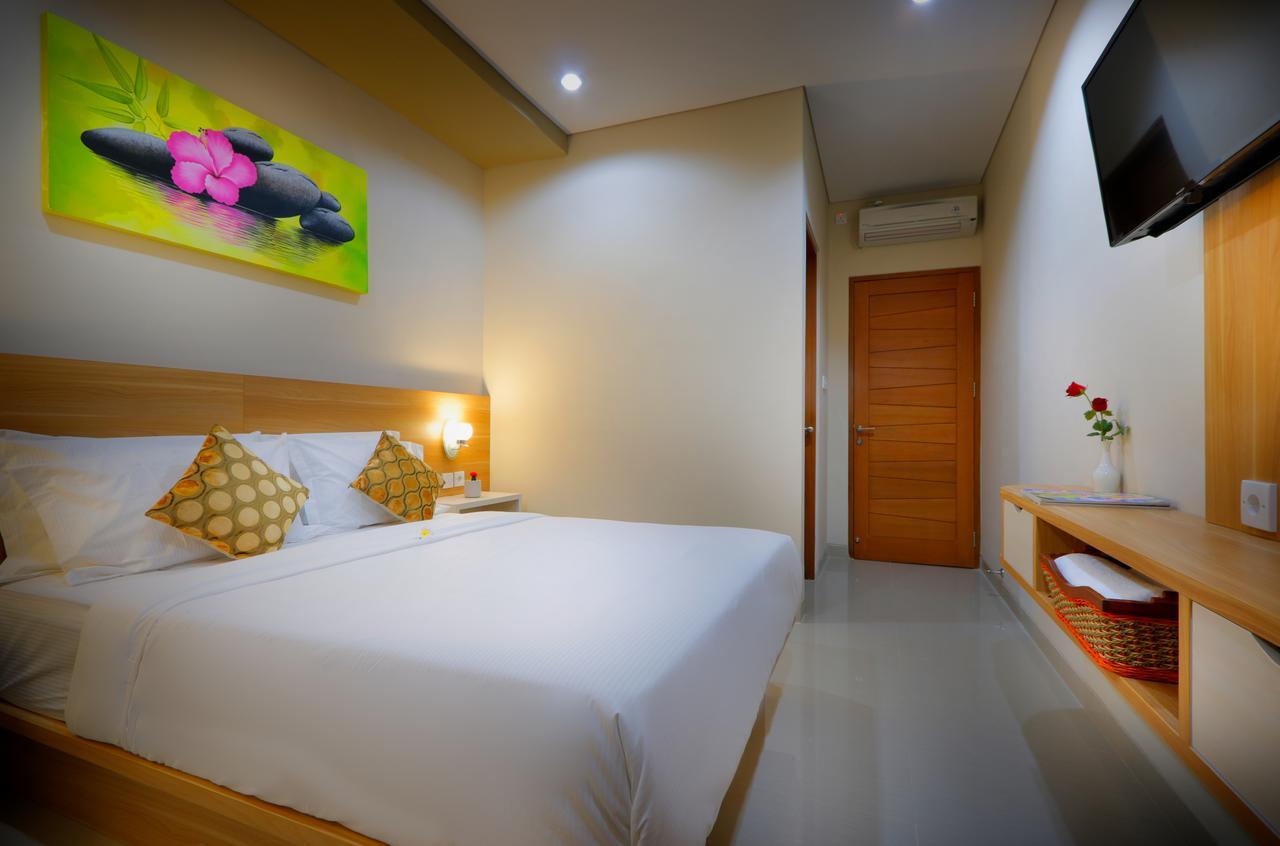 Iconic Bali Living Bed & Breakfast Denpasar  Exterior photo