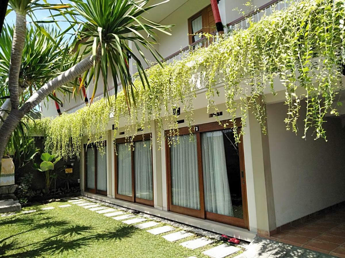 Iconic Bali Living Bed & Breakfast Denpasar  Exterior photo