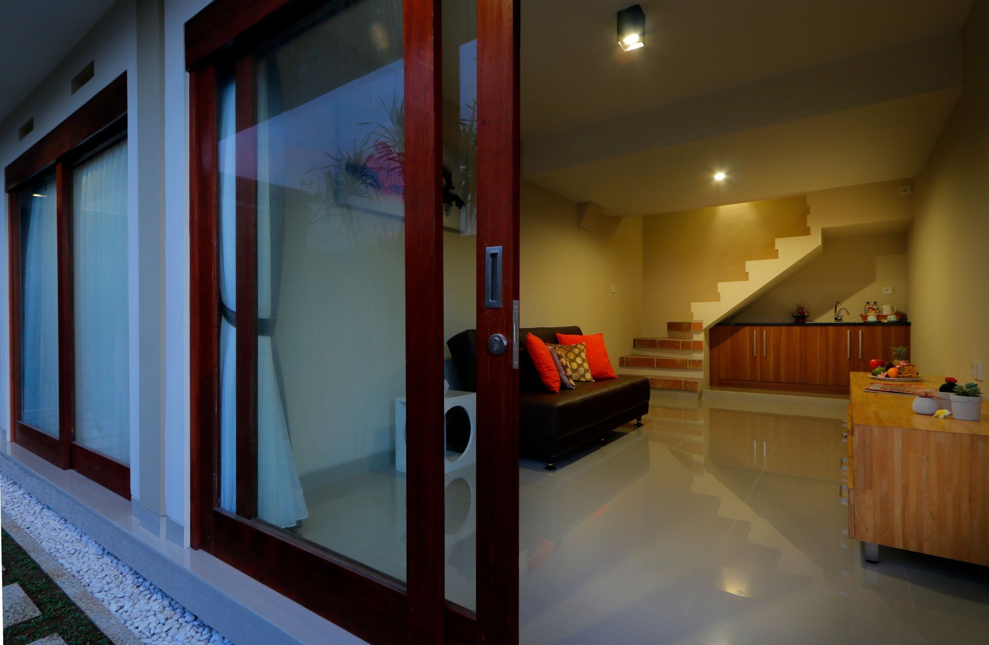 Iconic Bali Living Bed & Breakfast Denpasar  Exterior photo