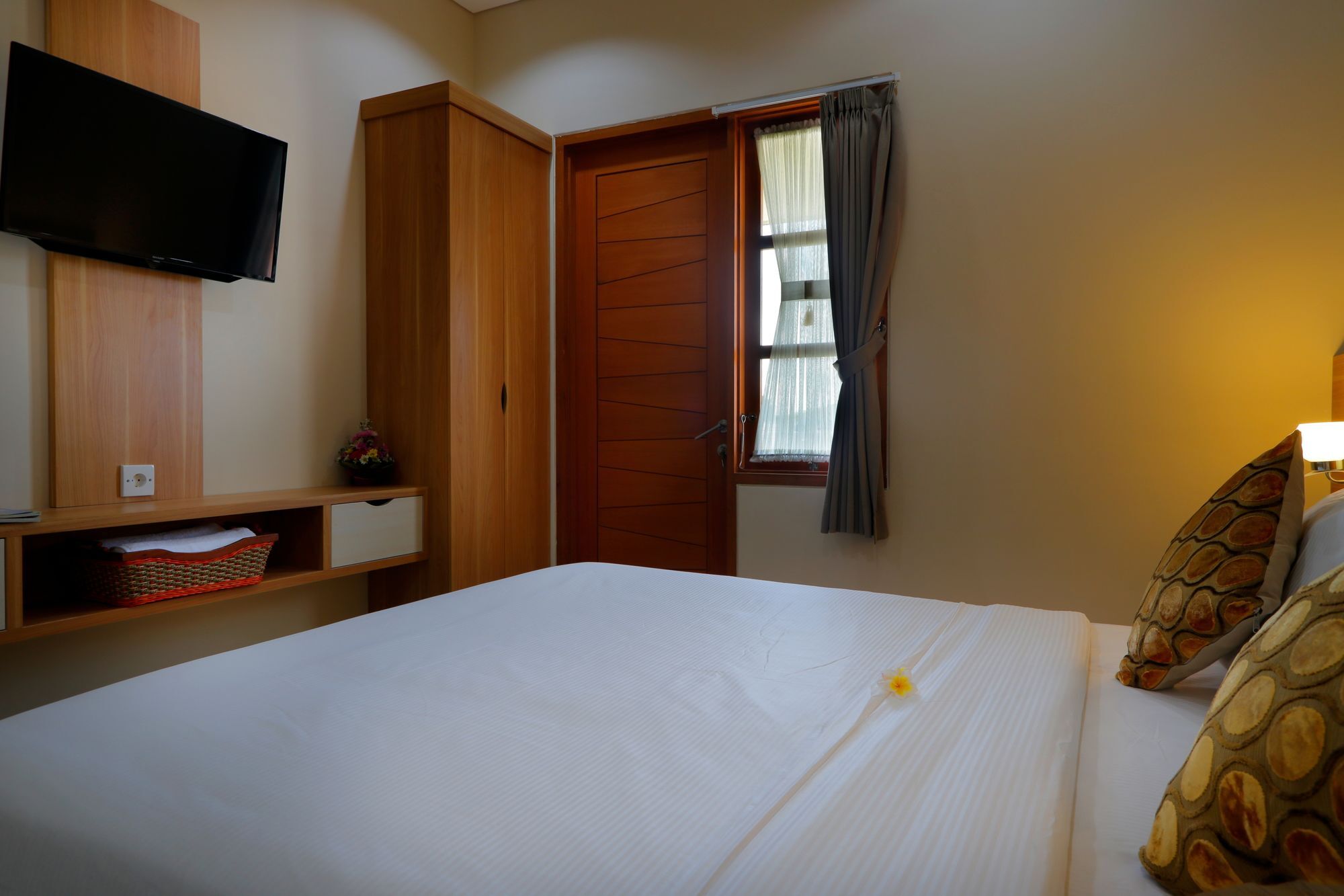 Iconic Bali Living Bed & Breakfast Denpasar  Exterior photo